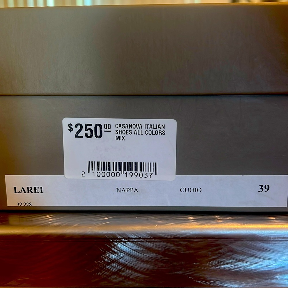Casanova Italian Laredo tan shoes size 39 (8.5-9.0) American)